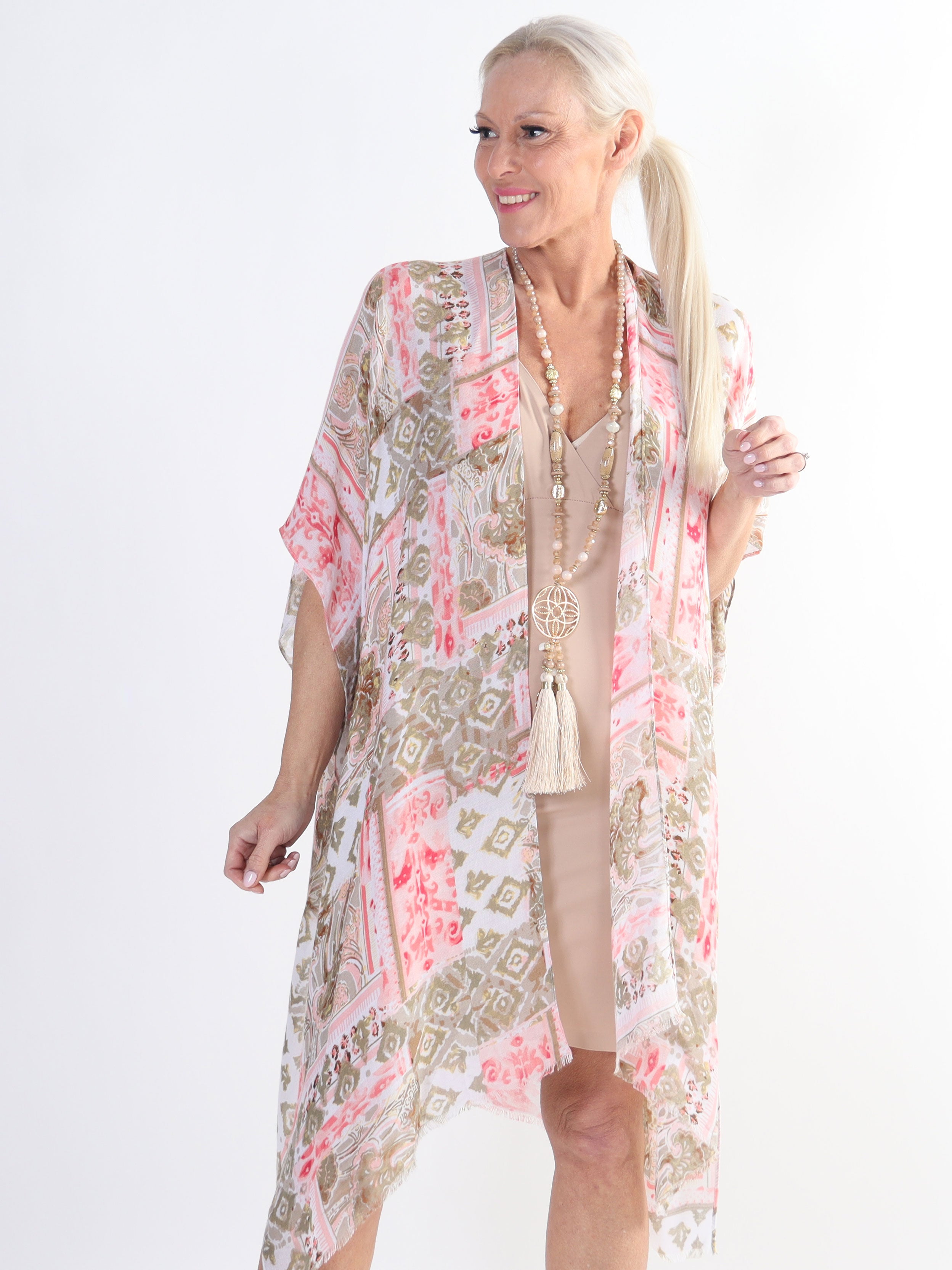 Alexandrine - Let og luftig plus size kimono i bomuld